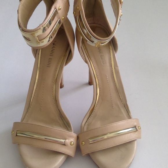 Gianni Bini Heels Size 6.5 - Picture 2 of 3